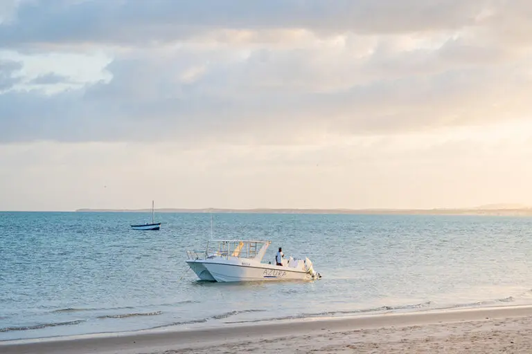Cruise the Indian Ocean water by boat.