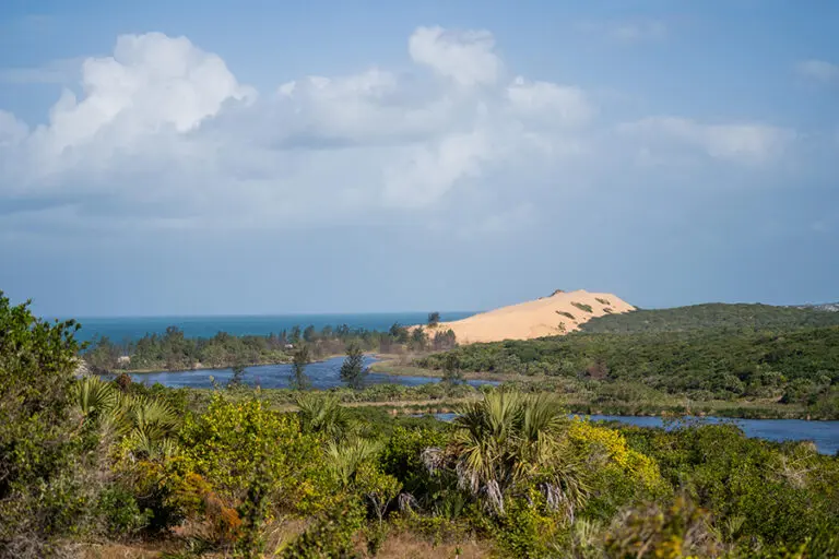 Explore la isla de Benguerra, en el archipiélago de Bazaruto, frente a la costa de Vilanculos (Mozambique).