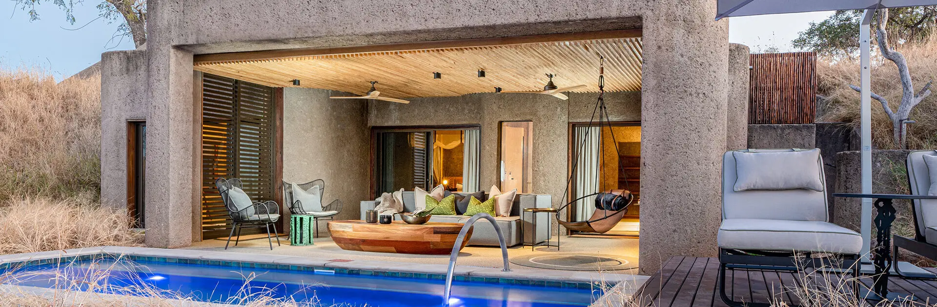 banner-earth_lodge_lux_suite_exterior_resize1