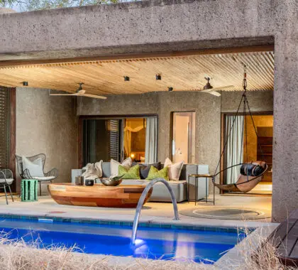banner-earth_lodge_lux_suite_exterior_resize1