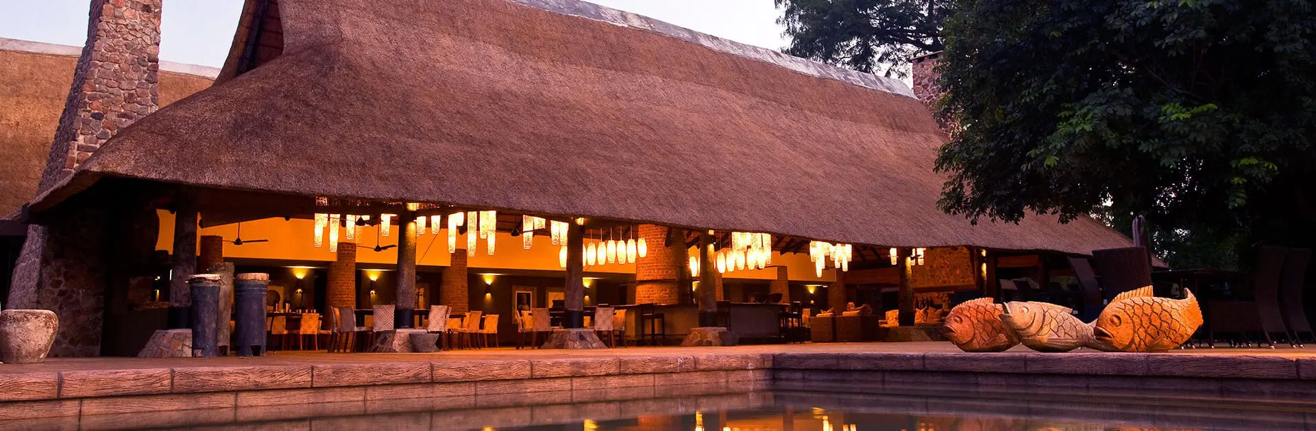 Pancarta MFUWE LODGE