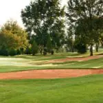 Los golfistas respirarán el aire marino cuando den el primer golpe en los semi-links del Durban Country Club.