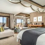 Interior de su suite de lujo.