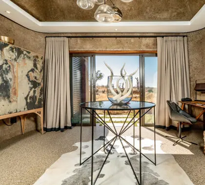 Entrada a su suite de lujo.