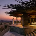 Contemple la puesta de sol desde su terraza privada.