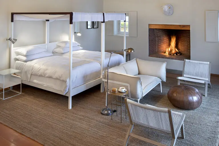 Interior of the fynbos corrage.