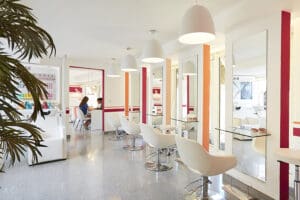 Mímese con un tratamiento para uñas y cabello.