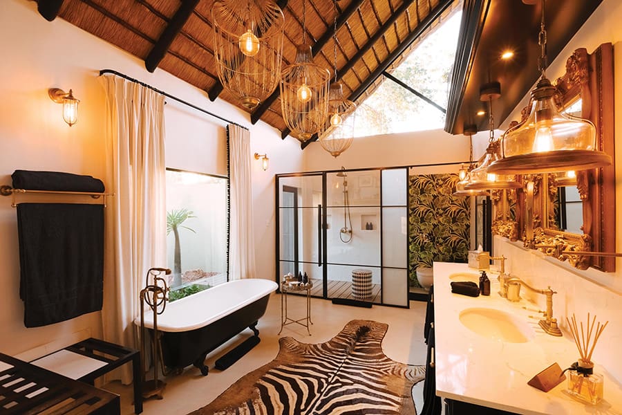 kings_camp_luxury_suite_04_kyle