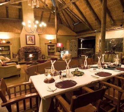 Little Ongava Camp - dining room