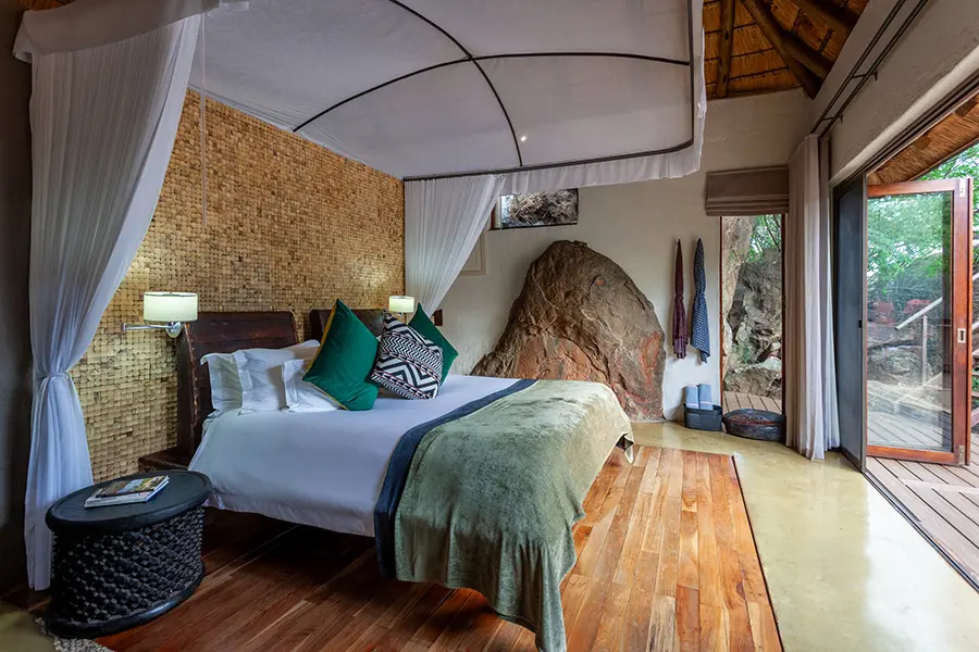 madikwe-hills-luxury-suites-6-honeymoon-suite-09