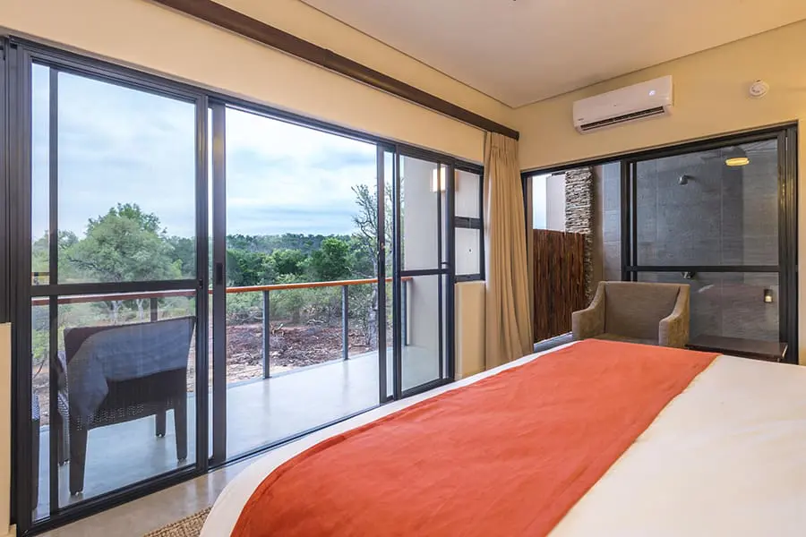 makalali-main-lodge-121_superior_room_1