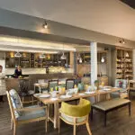 Los interiores del restaurante Monet.