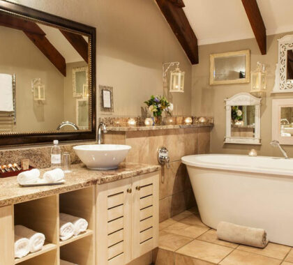 olivers_restaurant__lodge_-_25_-_luxury_loft__bathroom-11