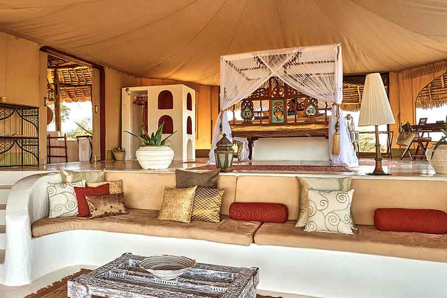 El campamento Sasaab cuenta con nueve espaciosas tiendas de inspiración marroquí.