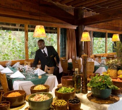 If you're not dining alfresco, the hotel's dining room offers buffets featuring both local & international dishes.