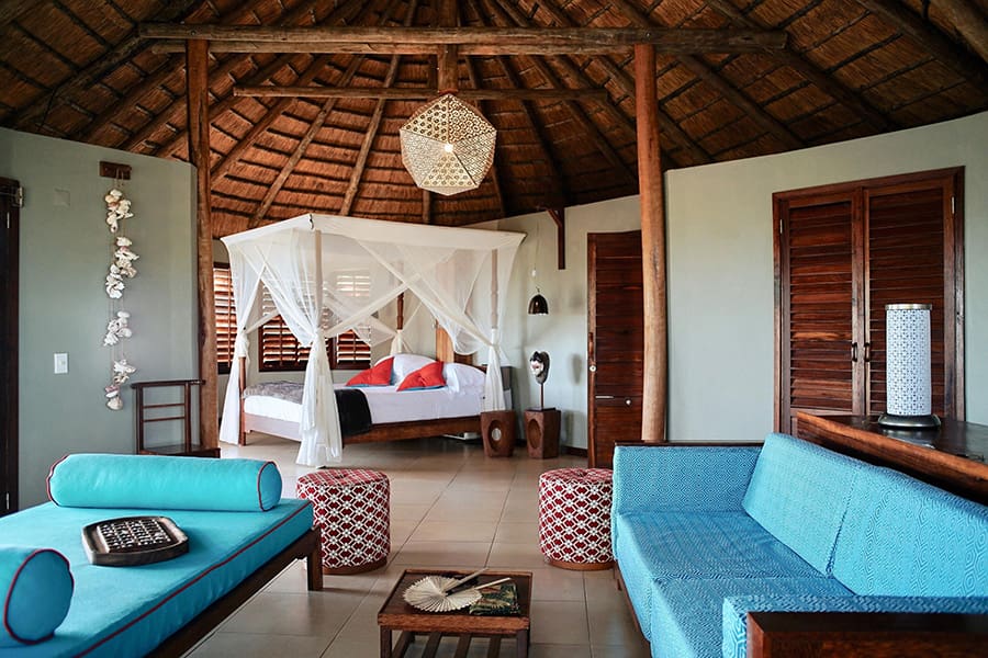 coral-lodge-lagoon_villa_interior3