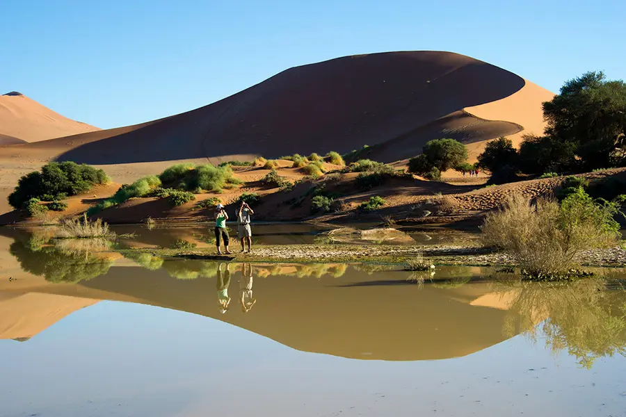 KulalaDesertLodge-Activity-WalkingSafari