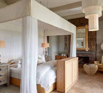 Cama grande y cómoda para pasar una noche agradable.