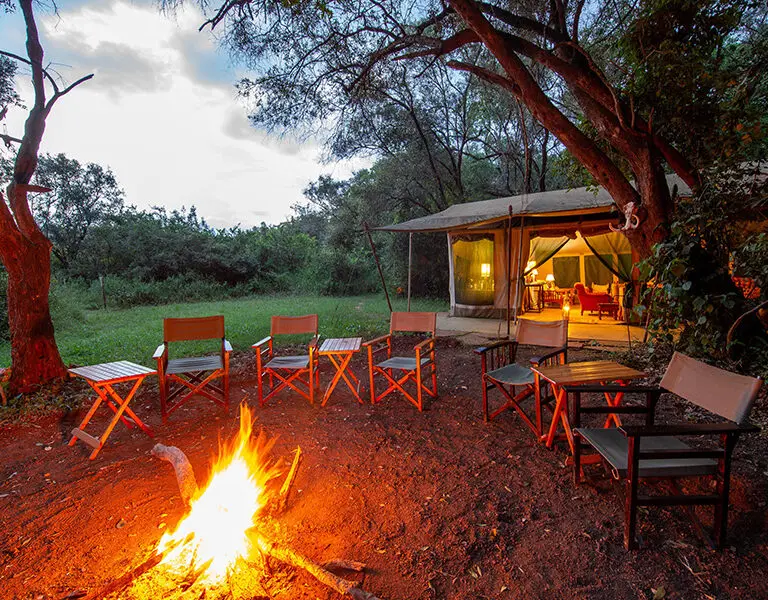 nairobi-tented-camp_bonfire