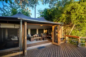 jao-reserve-accommodation-pelo-camp-main-areas-5