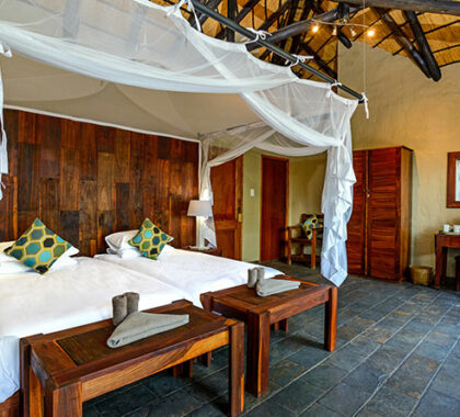 The comfortable Standard Chalets are equipped with mosquito nets, air conditioning and electronic safes.