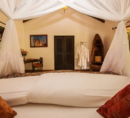 Down-to-earth comfort that invokes a warm sense of feeling at home.