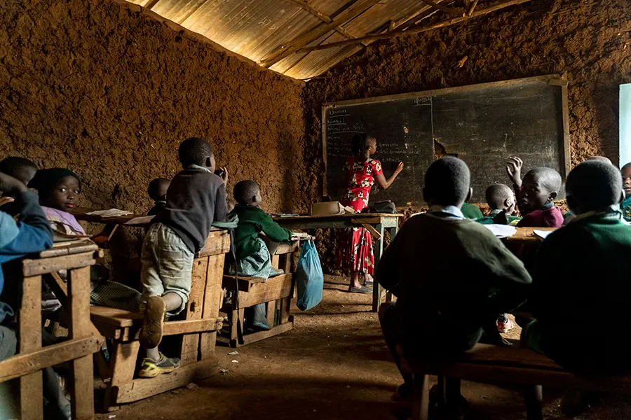 La Fundación Ololo apoya a las escuelas locales.