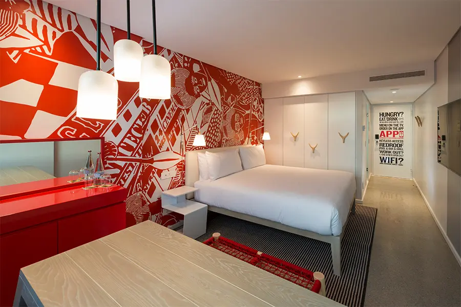 radisson-red-waterfront-standard-studio1