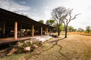 Serian's Serengeti Lamai's inviting main lodge area.