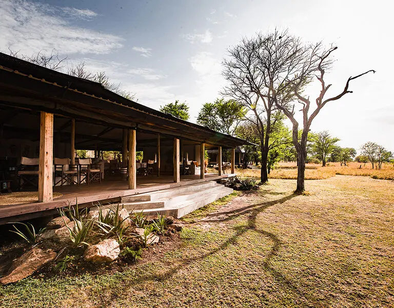 Serian's Serengeti Lamai's inviting main lodge area.