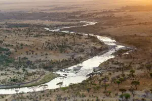 Close proximity to Mara River.