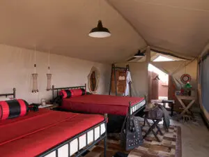 Each tented suite is uniquely decorated in a tasteful fusion of Maasai, Arabic and Hemingway safari styles.
