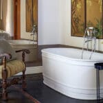 Bañera de la habitación del jardín.