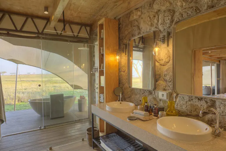 Namiri Plains Bathroom
