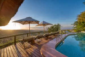 Mbali Mbali Soroi Serengeti swimming pool.