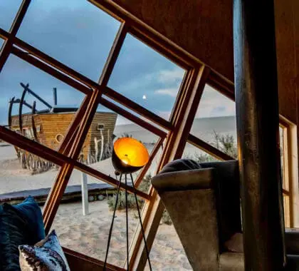 cabins-from-the-main-lounge-shipwreck-lodge-banner