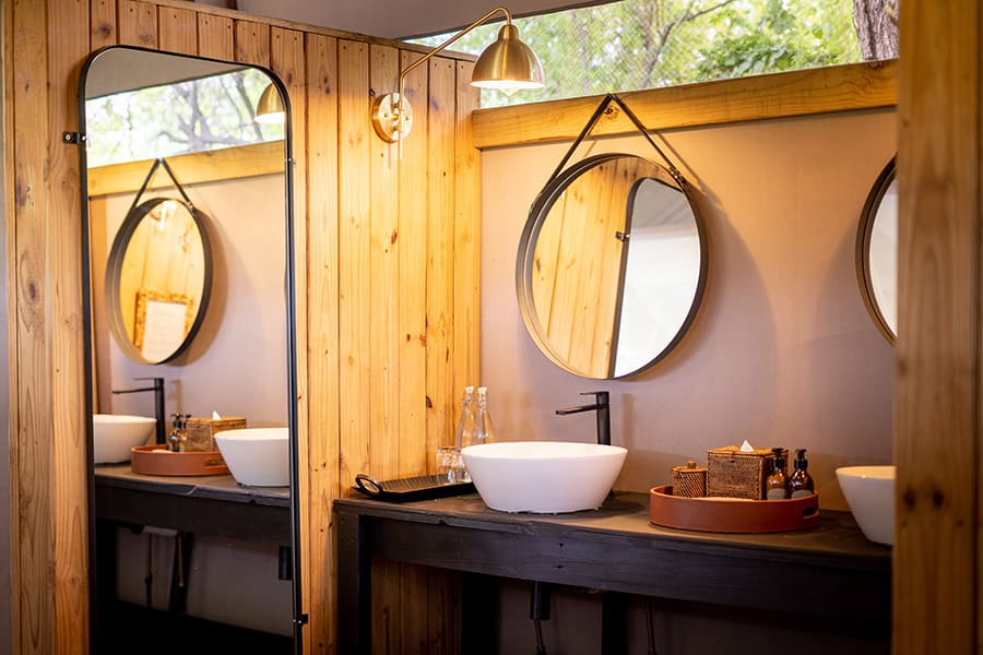 bots_little-sable_family-tent-bathroom-1