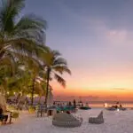 Zuri Zanzibar Hotel & Resort, puesta de sol en la playa.