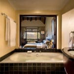 Todas las habitaciones tienen aire acondicionado y baño privado.