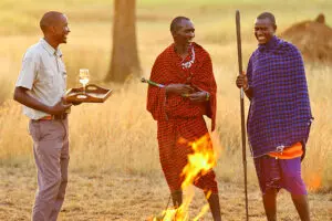 Cena al atardecer con los guerreros masai.