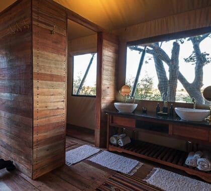 VerneysCamp-Interior-Baño
