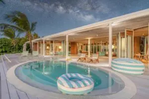 Suite exterior.