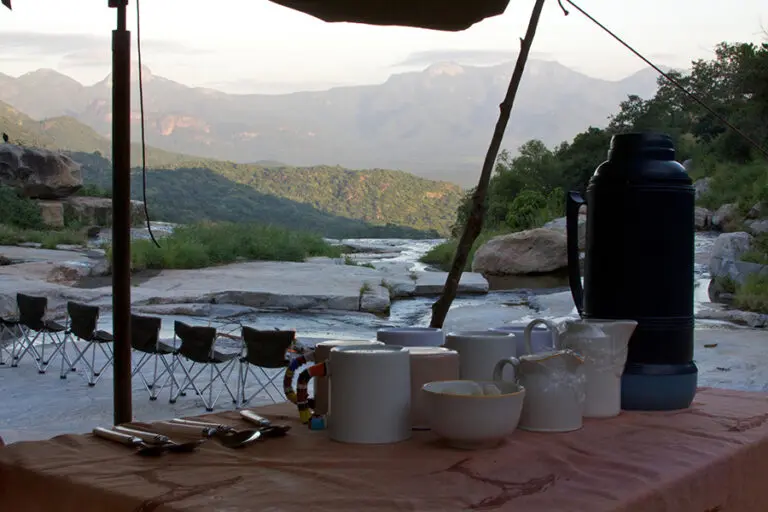 sarara-fly-camp