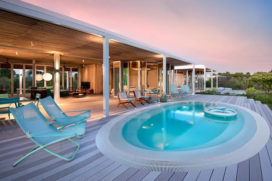 La piscina privada de su villa.