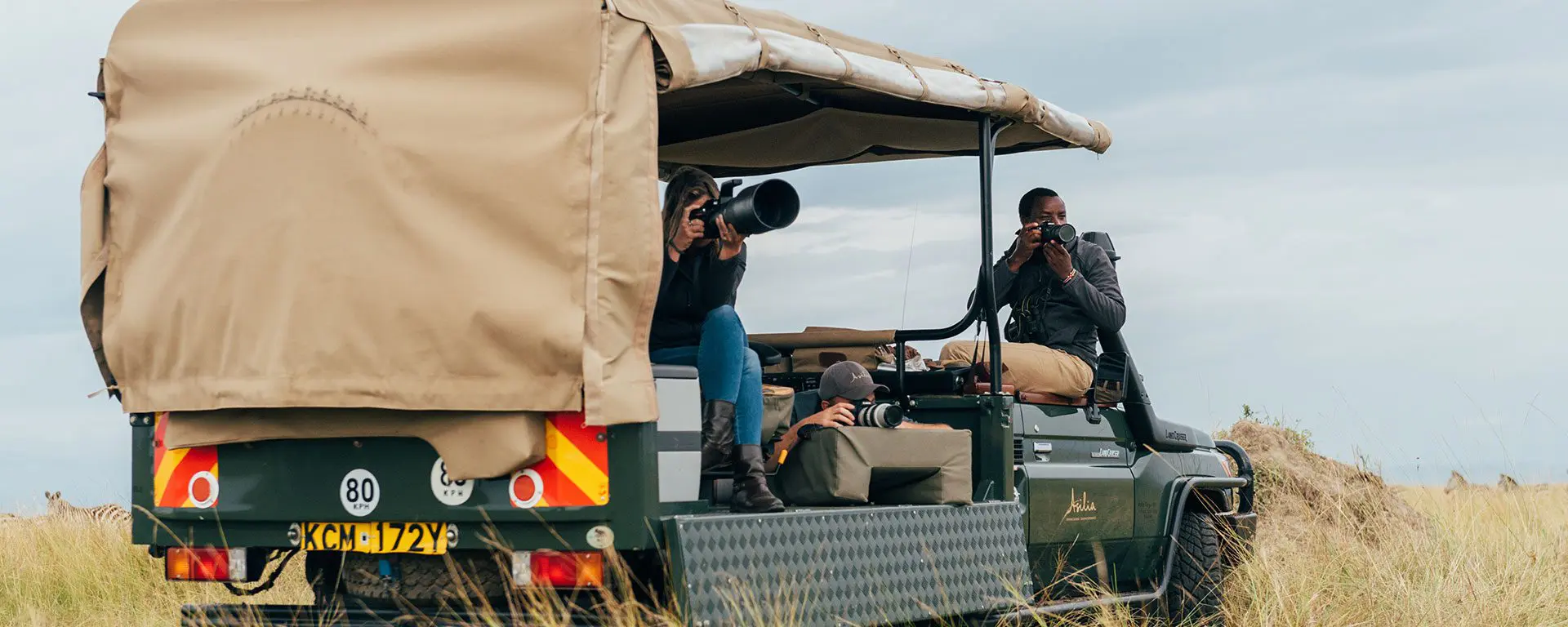 naboisho-photographic-vehicle-gear-and-open-sides