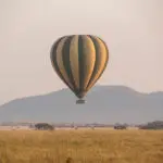 Se ofrece una actividad en globo aerostático.