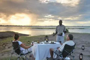 Una cena privada junto al agua. 