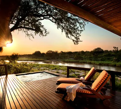 Coucher de soleil depuis votre terrasse privée. 