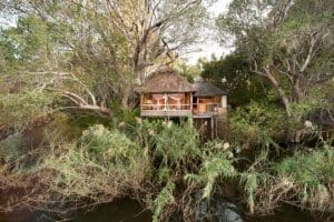 Chundukwa River Lodge is situated on the banks of the Zambezi River.