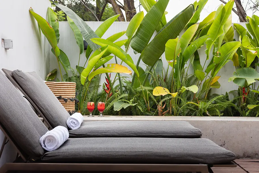 hemingways-retreat-kigali-luxury-pool-villa-exterior-2